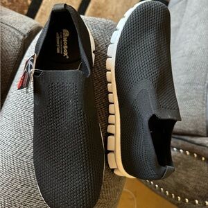 NoSox Black Slip-On Shoe Boys Size 6